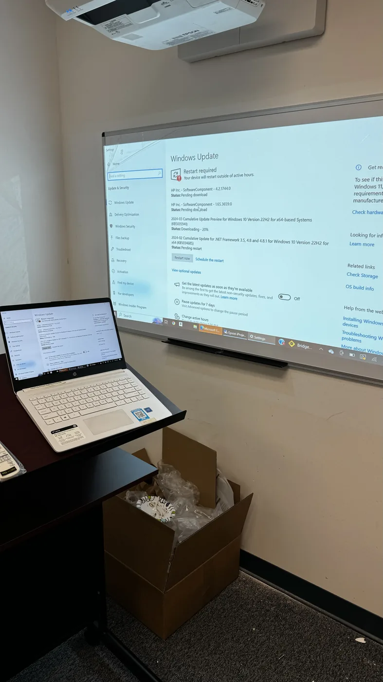 HP laptop running Windows Update