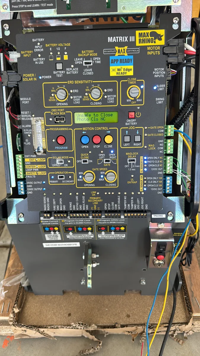 Max Rhino Matrix III gate controller